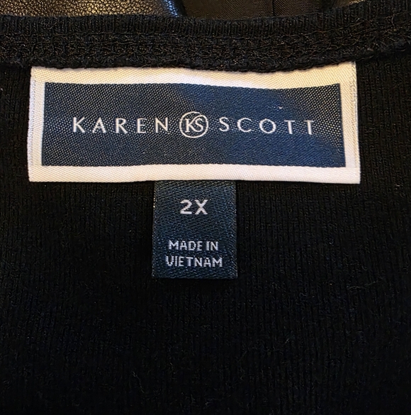 Karen Scott Embellished Christmas Top - Picture 4 of 4